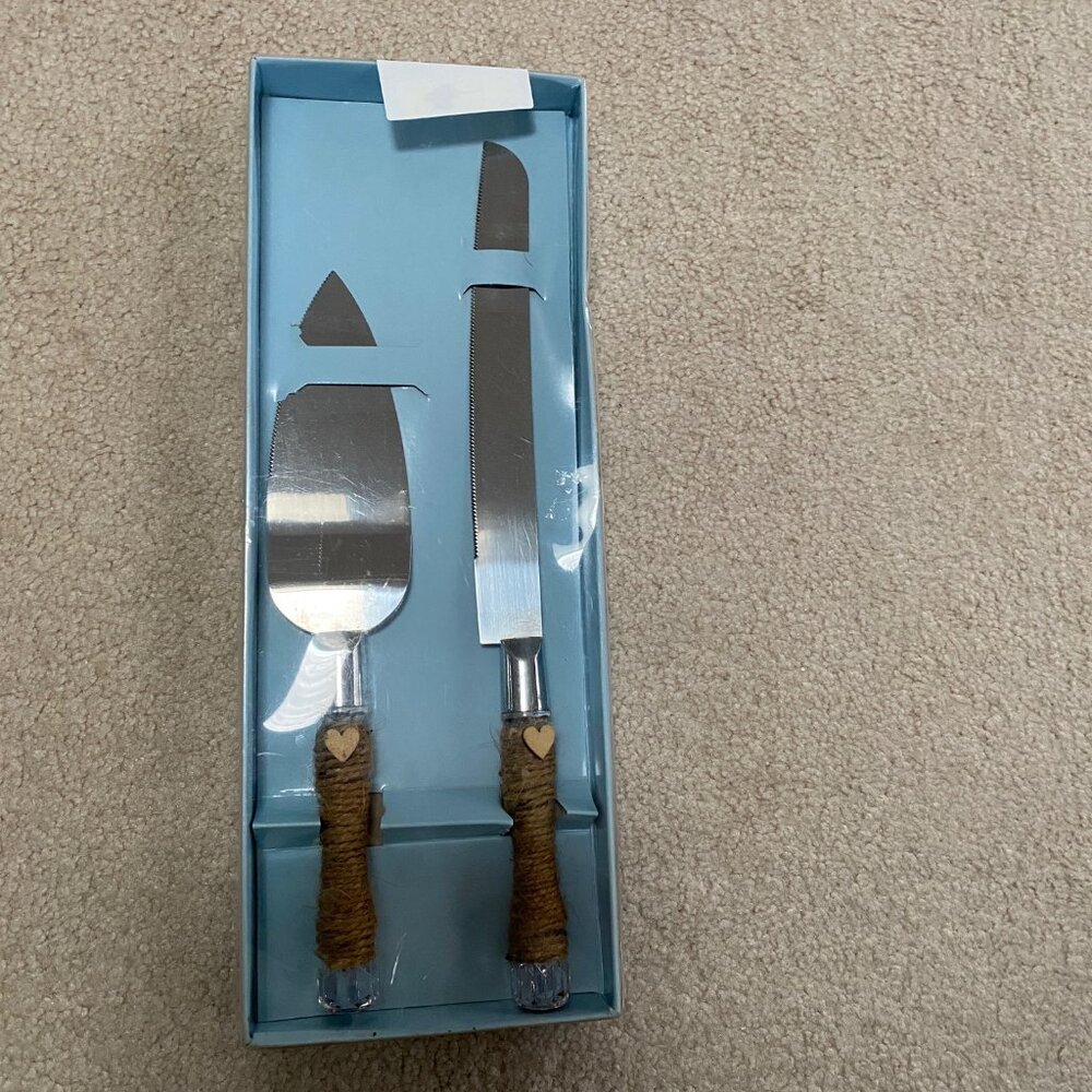 Vitoria Lynn Cake Server Set NEW  Wedding Cake  Christmas